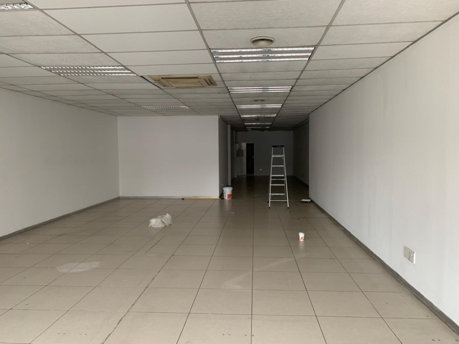 To Let commercial Property for Rent in Brackenfell Central Western Cape